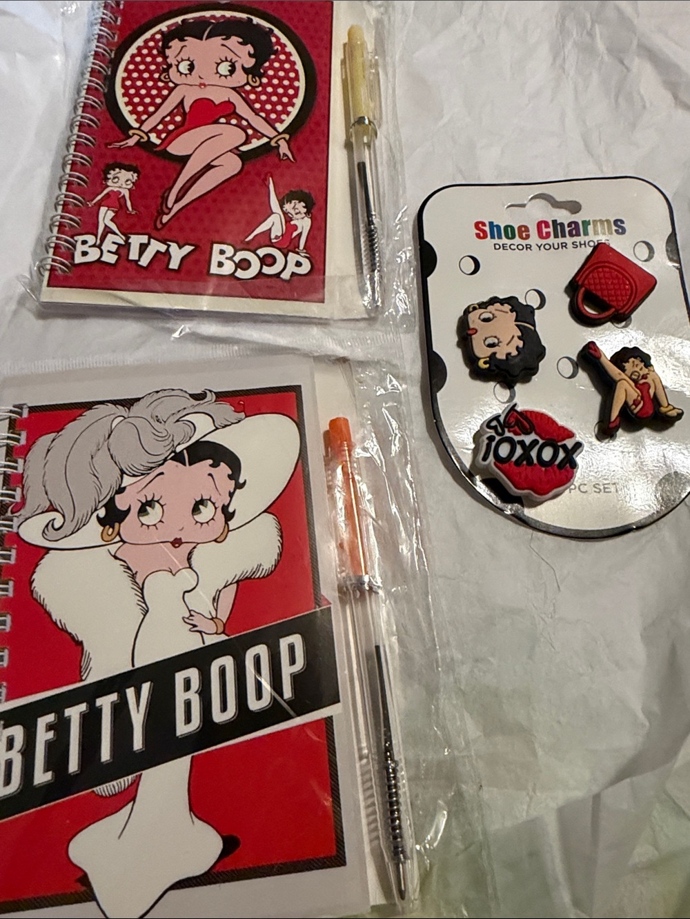 Betty Boop Red Kids Notebook & Shoe Charms Set